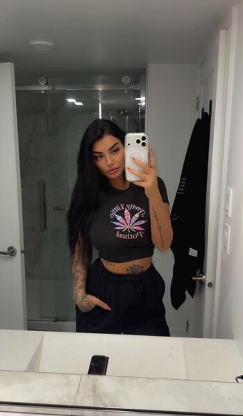 Full leaked Britany mongeau private photo