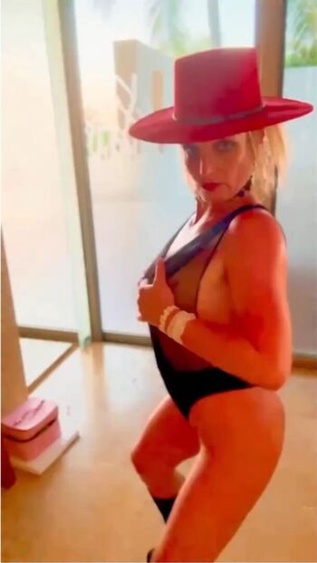 Full leaked Britney spears  page private photo