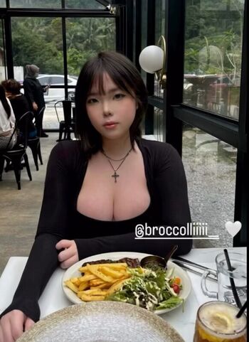 Full leaked Broccolliiiii private photo