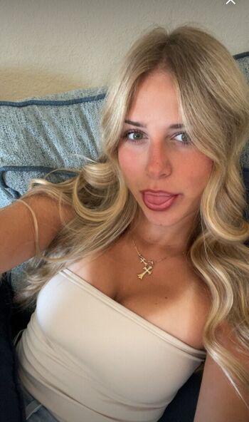 Full leaked Brookematthews private photo