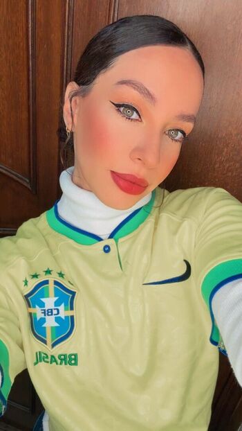 Full leaked Brucaixeiro private photo