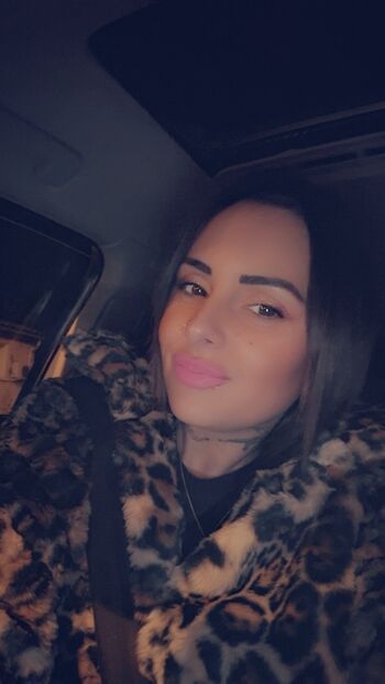 Full leaked Brune caliente private photo