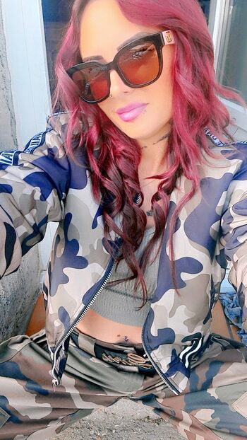 Full leaked Brune caliente private photo