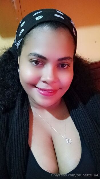 brunette_44