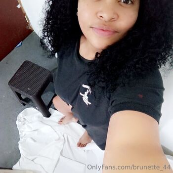 brunette_44