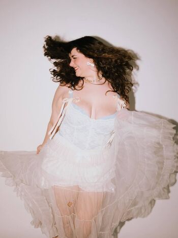 Leaked Emily oberg/ private photo viral onlyfans