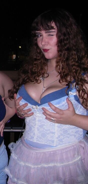 Leaked Elisa saraii/ private photo viral onlyfans