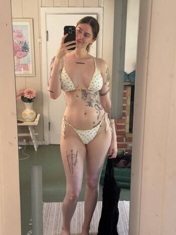 Full leaked Brynja private photo