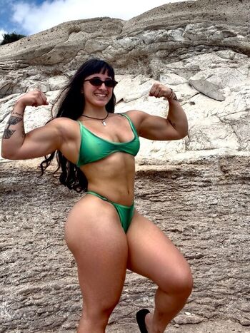 Full leaked Bulkycriiss private photo