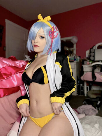 Full leaked Bunzbry private photo