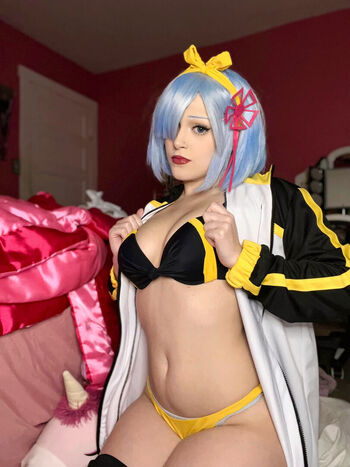 Full leaked Bunzbry private photo