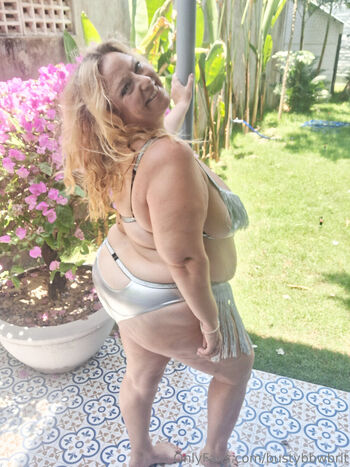 Full leaked Bustybbwbrit private photo