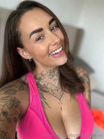 bustybellevip_xx