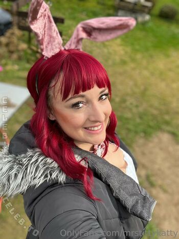 bustyjillfox, tittykatty