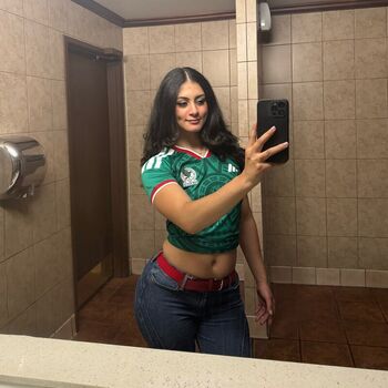Full leaked Cachetlifts private photo