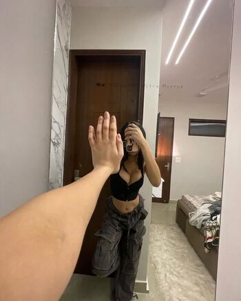 Full leaked Caiityya private photo