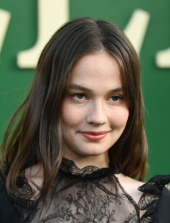 Full leaked Cailee spaeny page private photo
