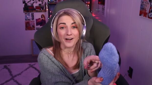 Full leaked Caitlin marie reacts page private onlyfans photo