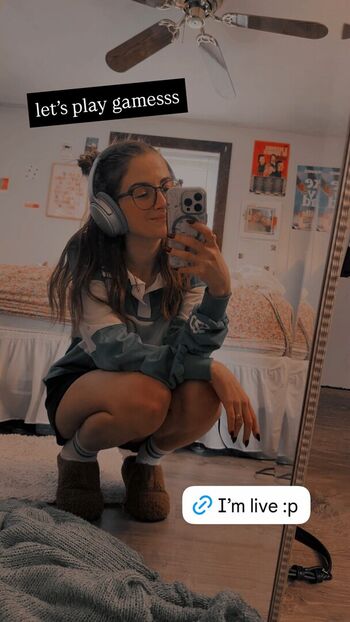 Caitlin Marie Reacts