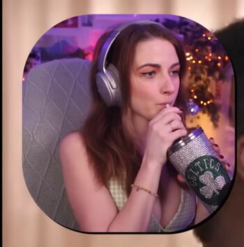 Full leaked Caitlin marie reacts private onlyfans photo