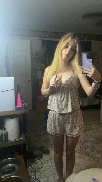 Full leaked Caitlyn perrigin private photo