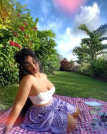 Full leaked Calljayladoll private photo