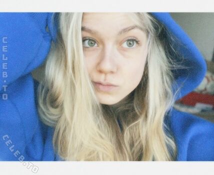 Full leaked Callmetiziaa private photo