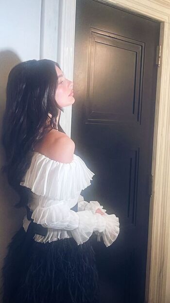 Full leaked Camila morrone private photo