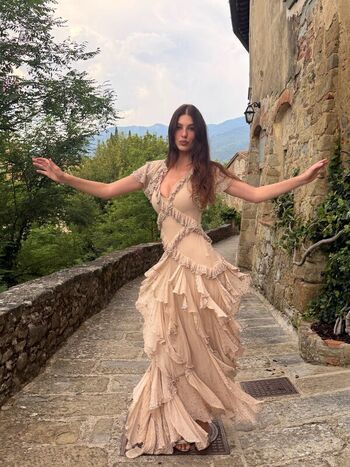Full leaked Camila morrone private photo