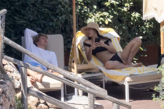 Full leaked Camila morrone private photo