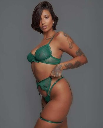 Camila Sanchez Camisanchhezz