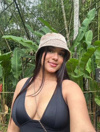 Full leaked Camila private photo
