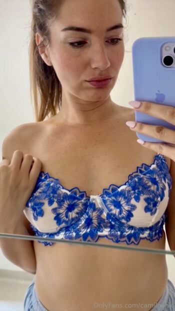 Full leaked Camilavnx private photo