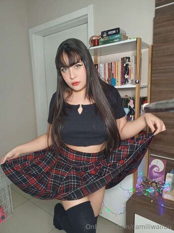 Full leaked Camiliwaifuu page private photo