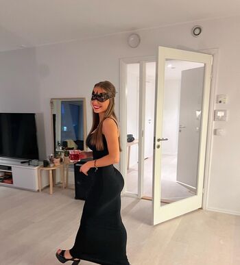 Full leaked Camilla hasselgard page private photo