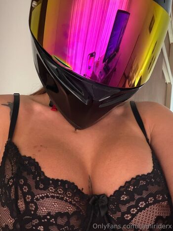 Full leaked Camiriderx private photo