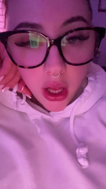 Full leaked Candicedih page private photo