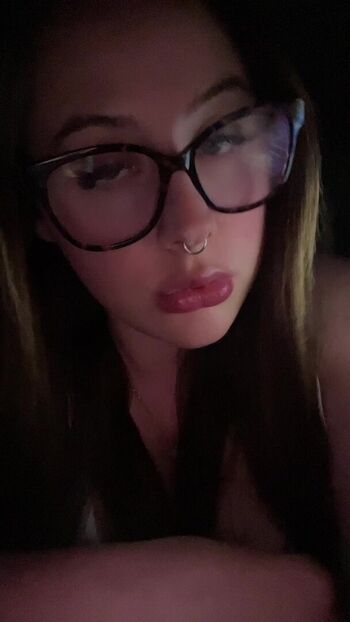 Full leaked Candicedih private photo
