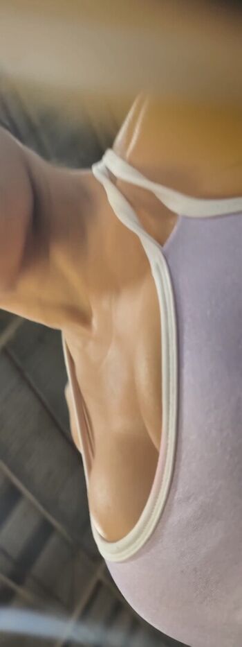 Full leaked Candid boobs private photo