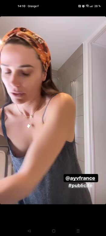 Full leaked Capucine anav page private photo