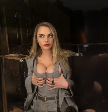 Cara Delevingne