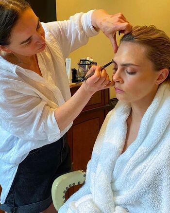 Full leaked Cara delevingne private photo