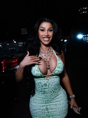 Full leaked Cardi b  page private photo