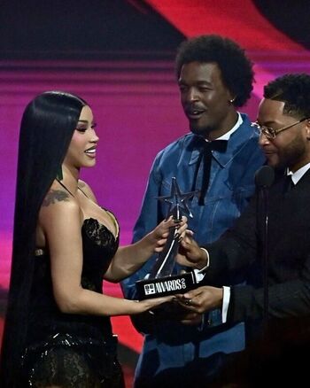 Full leaked Cardi b  page private photo