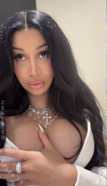 Full leaked Cardi b  page private photo