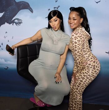 Full leaked Cardi b  page private photo