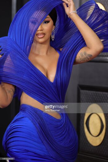 Full leaked Cardi b private photo