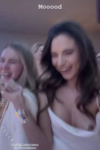 Full leaked Carina zavline private photo