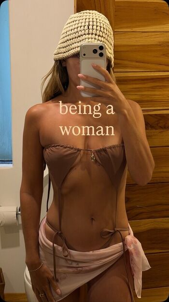 Full leaked Carla bezanson private photo