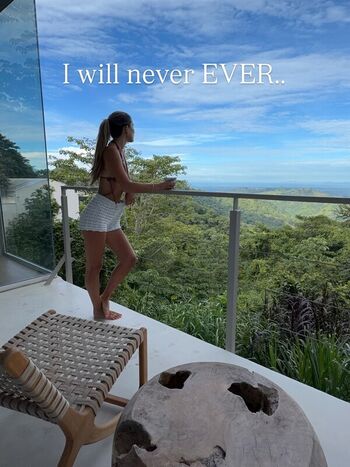 Full leaked Carla bezanson private photo